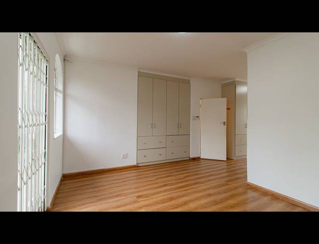 3 BEDROOM TOWNHOUSE FOR SALE IN BRUMA